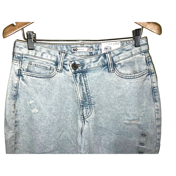 So Jeans Juniors 5 Loose Baggy Mom High Rise Cross-Over Waist Light Bleach Rips - Picture 3 of 9